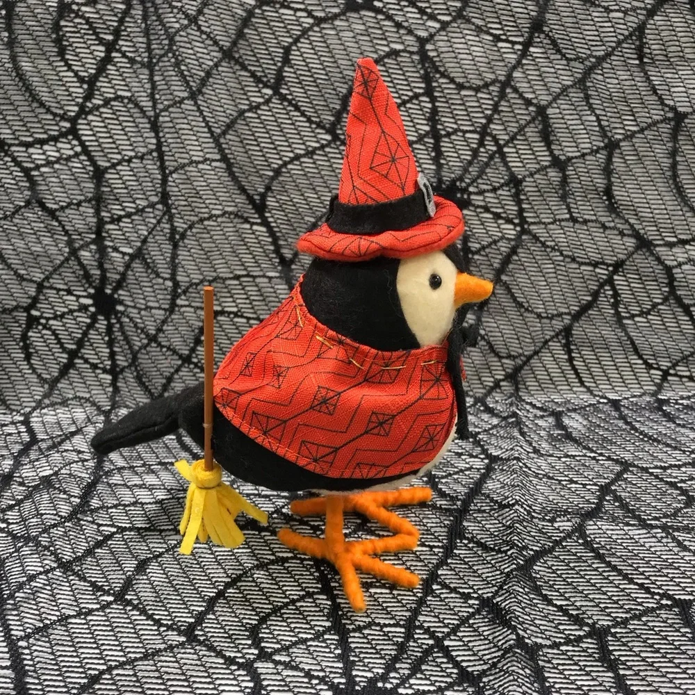 Target 2018 BREWSTER WITCH Hyde and Eek Halloween Bird